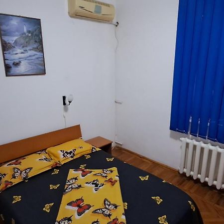 Apartament Grigore Etaj 2 Мангалия Экстерьер фото