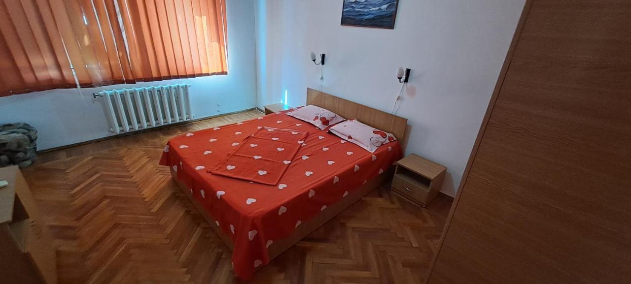Apartament Grigore Etaj 2 Мангалия Экстерьер фото